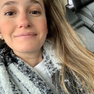 Meet your Posher, Maria